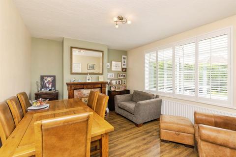 3 bedroom semi-detached house for sale, Willow Crescent, Leeds