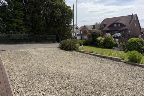 3 bedroom detached bungalow for sale, Meinciau Road, Mynyddygarreg SA17