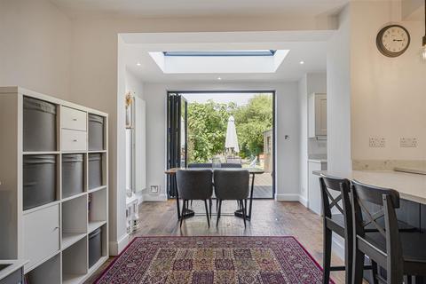 undefined, Ravensbourne Avenue, Shortlands, BR2