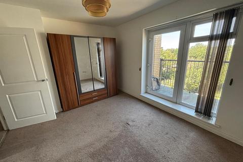 2 bedroom flat for sale, 45 The Chase, Grays, Essex RM20 4BF