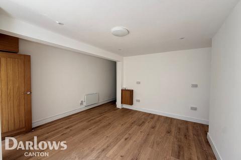 Studio for sale, Ferry Road, Cardiff