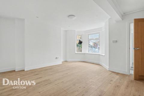Studio for sale, Ferry Road, Cardiff