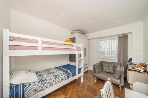 2 bedroom flat to rent, Brook Street, Kingston Upon Thames KT1