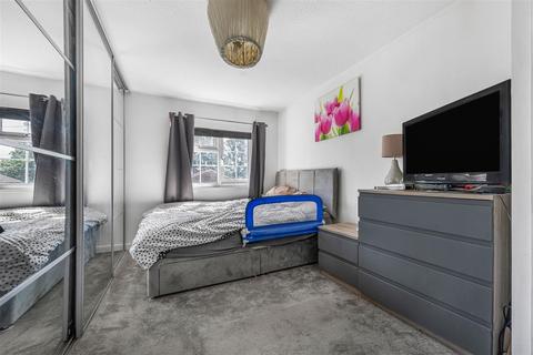 3 bedroom terraced house for sale, Scott Close, Emmer Green, Reading