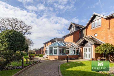2 bedroom apartment for sale, Oaklands Court, Warwick Road, Kenilworth