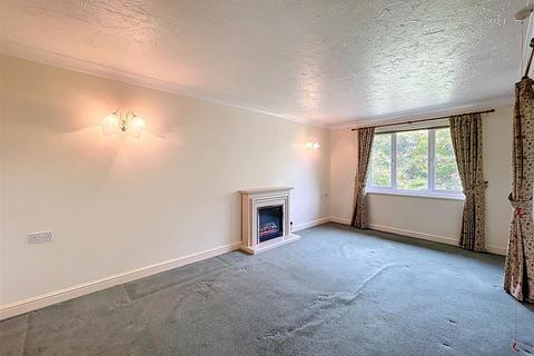 2 bedroom apartment for sale, Oaklands Court, Warwick Road, Kenilworth