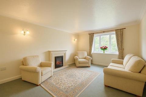 2 bedroom apartment for sale, Oaklands Court, Warwick Road, Kenilworth