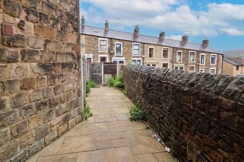 2 bedroom end of terrace house for sale, Railway Street, Glossop SK13