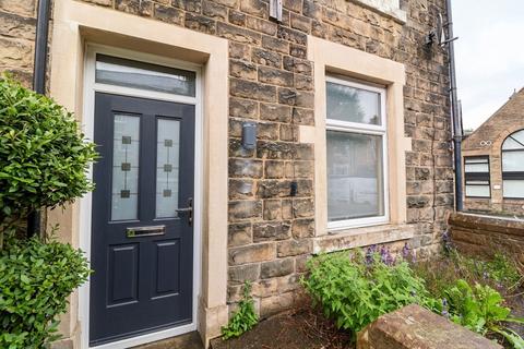 2 bedroom end of terrace house for sale, Railway Street, Glossop SK13