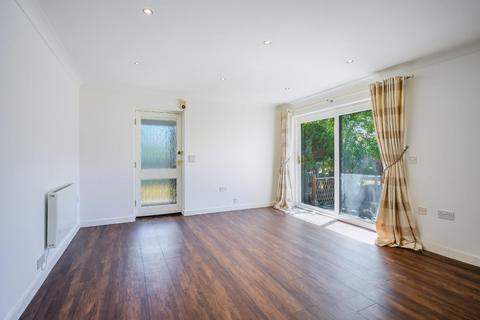 2 bedroom bungalow for sale, Oakmead Green, Epsom