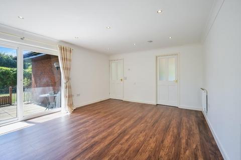 2 bedroom bungalow for sale, Oakmead Green, Epsom
