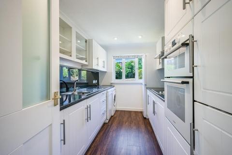 2 bedroom bungalow for sale, Oakmead Green, Epsom