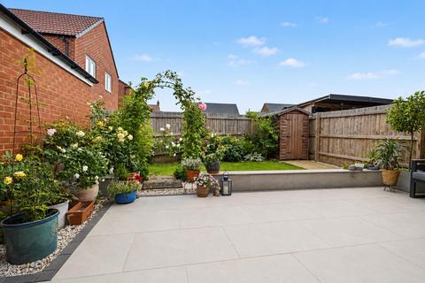 2 bedroom house to rent, Reed Place, Harpole, NN7