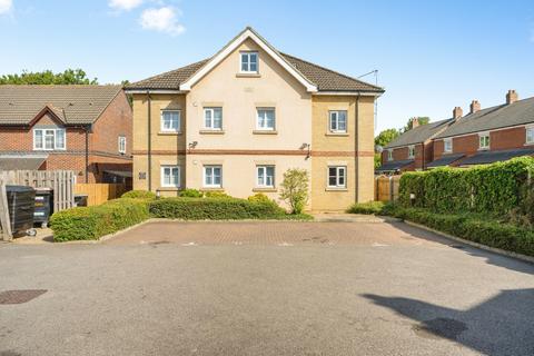 1 bedroom flat for sale, Walsingham Close, Bedford, Bedfordshire, MK42
