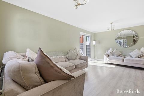 3 bedroom detached house for sale, Larch Close, Steeple View, SS15