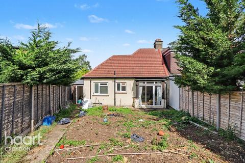 Stoats Nest Road, Coulsdon