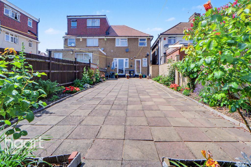 Driveway view, driveway