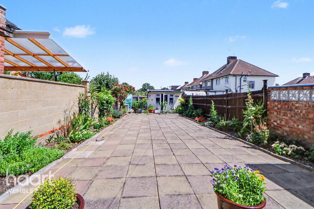 Driveway view, driveway