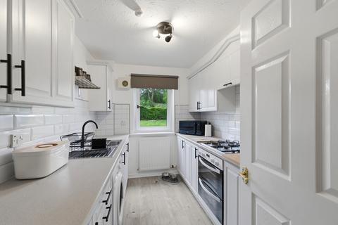undefined, Flat 2, 3 Carnbane Drive, Broughty Ferry, DD5 3TW