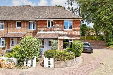 3 bedroom end of terrace house for sale, Springfield Gardens, Worthing BN13