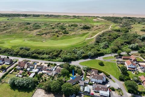 4 bedroom bungalow for sale, Hurn Lane, Berrow, Burnham-on-Sea, Somerset, TA8