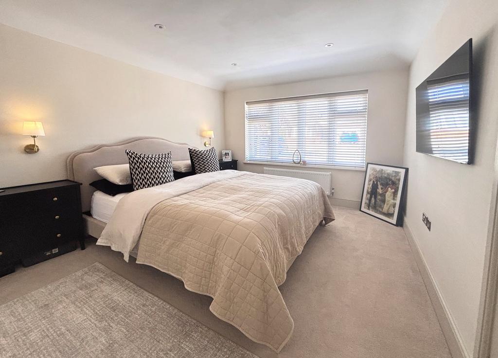 Bedroom 2b