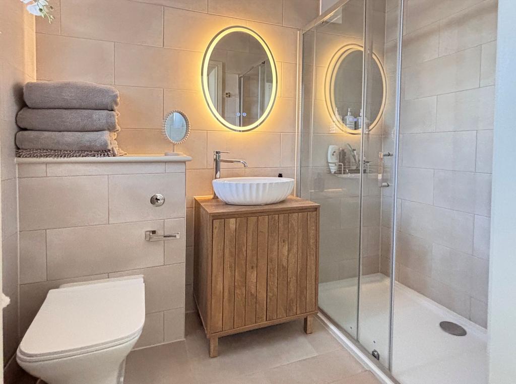 Ensuite