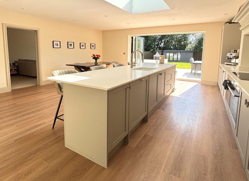 Kitchen 4