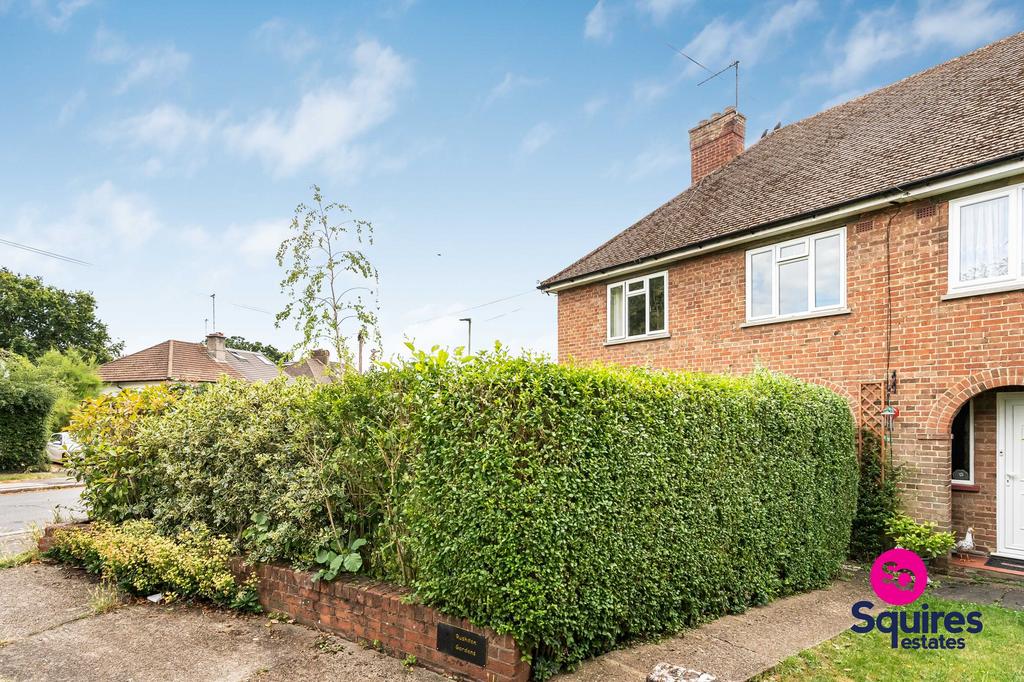 Detached house exterior, garage
