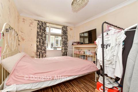 2 bedroom ground floor flat for sale, Haroldstone Road, Walthamstow