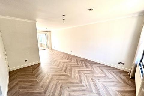 3 bedroom terraced house for sale, Eton Court, Staines-upon-Thames, Surrey, TW18