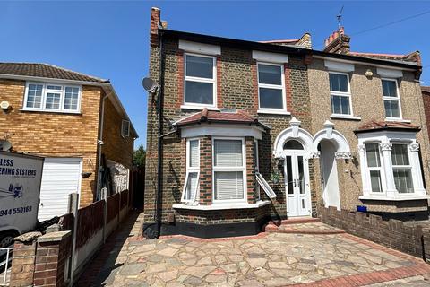 Essex Road, Romford, RM7