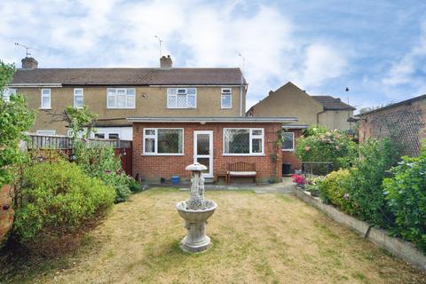 Peartree Gardens, Romford, RM7