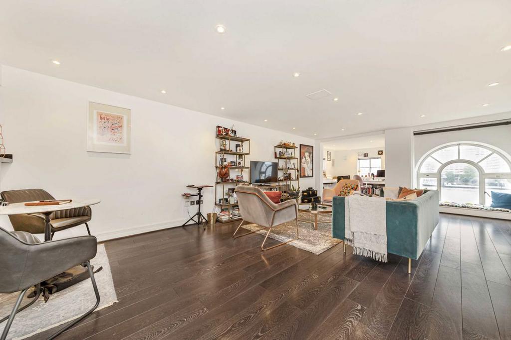 Open-plan living area, open plan living