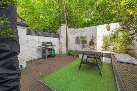 1 bedroom flat for sale, Atherfold Road, SW9