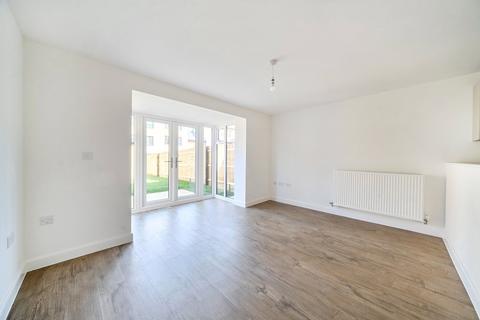 3 bedroom semi-detached house to rent, Gowering Way, Abingdon, Abingdon, OX14