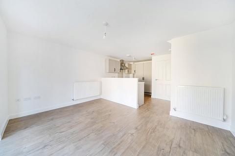 3 bedroom semi-detached house to rent, Gowering Way, Abingdon, Abingdon, OX14