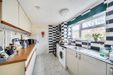 3 bedroom semi-detached house to rent, Masons Road, Headington, Oxford, OX3