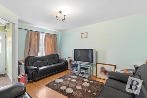 2 bedroom semi-detached house for sale, Lake Close, Dagenham RM8
