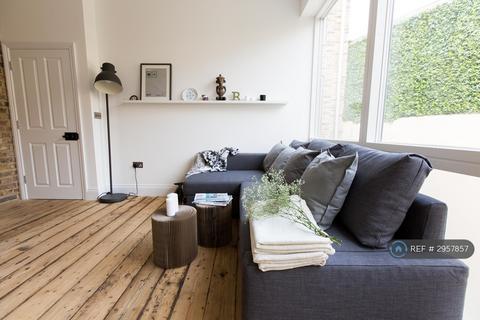 2 bedroom flat to rent, Rosenberg Lofts, London, E8