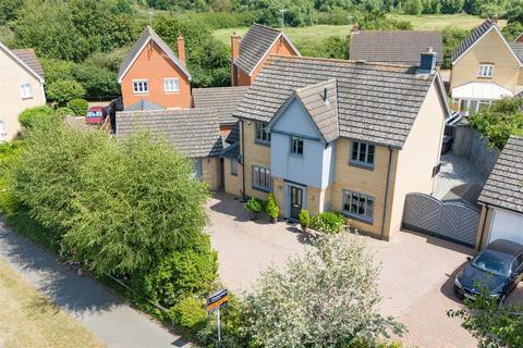 4 bedroom detached house for sale, Marbled White Drive, Ipswich IP8
