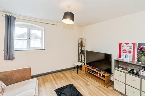 1 bedroom maisonette for sale, Station Approach, Romsey