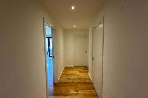1 bedroom flat for sale, Flat 2, 69 Cowley Road, Brixton, London, SW9 6BY
