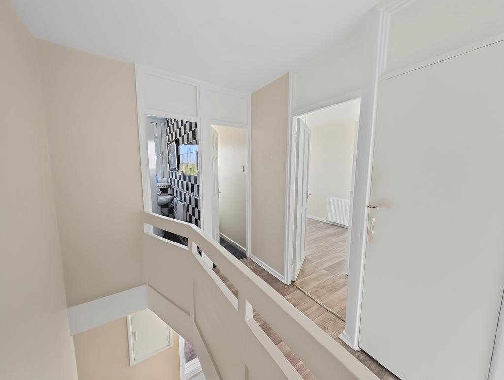 Walk-in wardrobe