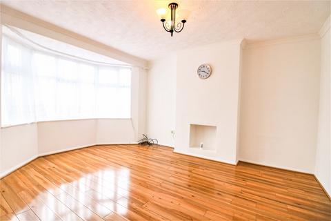 2 bedroom apartment to rent, Ravensbourne Gardens, Essex IG5