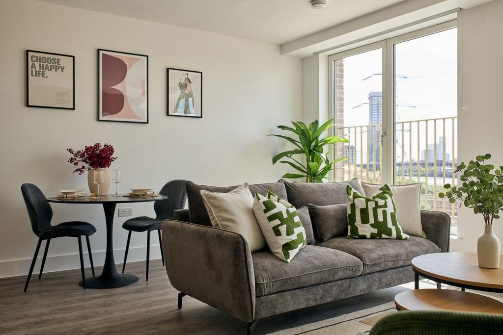 Apartment in London, London Borough of Newham - View 3