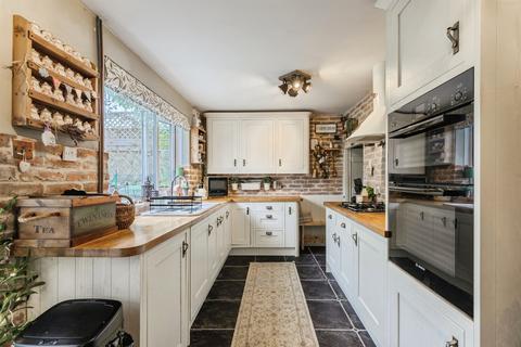 3 bedroom character property for sale, Merafield Road, Plymouth