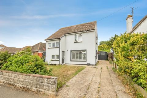 3 bedroom detached house for sale, Gainsford Avenue, Clacton-On-Sea