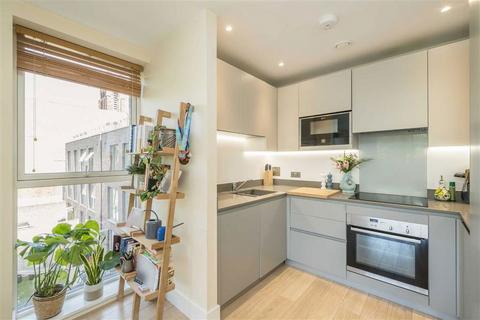 2 bedroom flat for sale, Stockwell Park Walk, London SW9