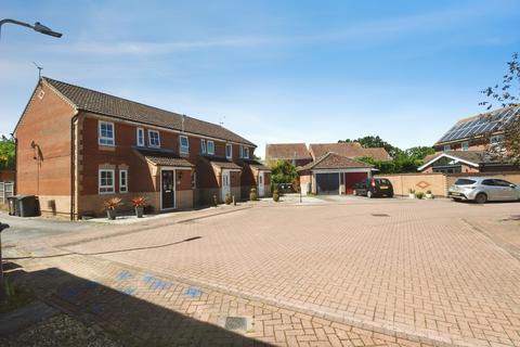 2 bedroom terraced house for sale, Wellington Close, Skellingthorpe, Lincoln, LN6